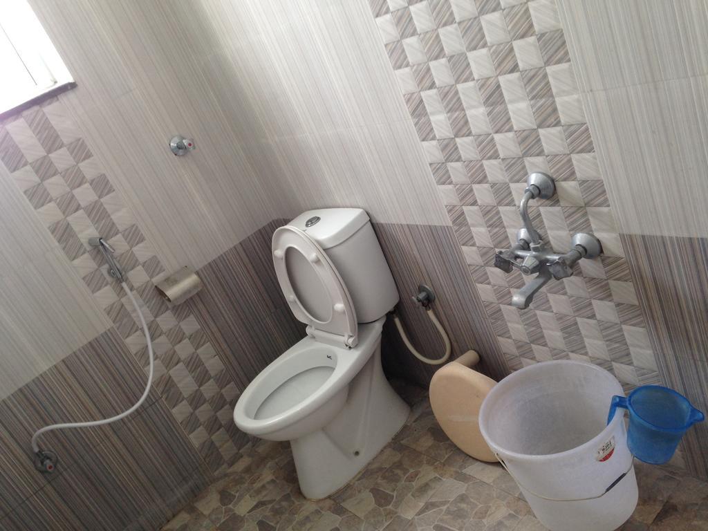 Oyo 4355 Goodland Inn เชนไน ภายนอก รูปภาพ