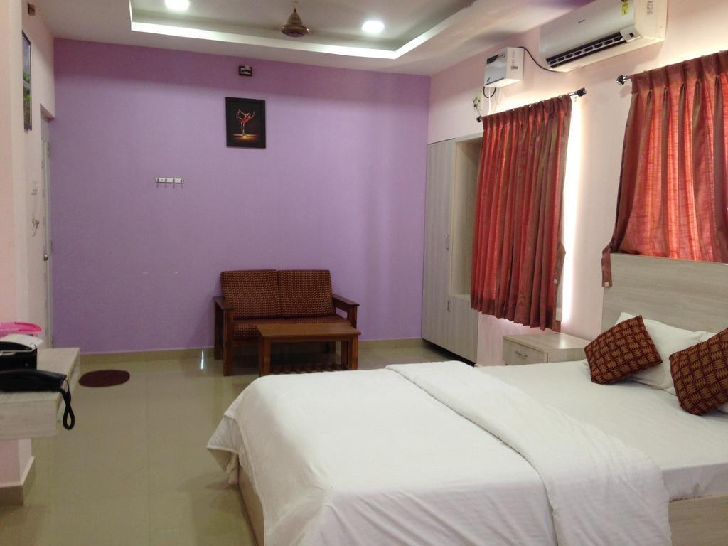 Oyo 4355 Goodland Inn เชนไน ภายนอก รูปภาพ